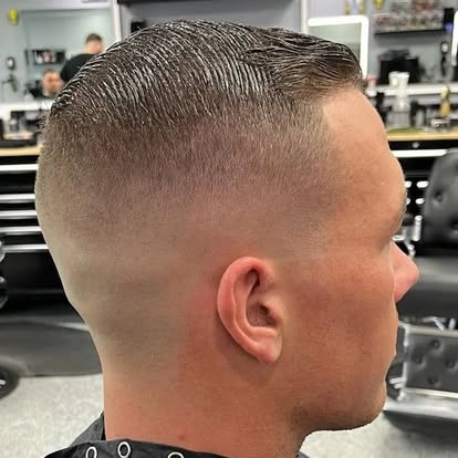 Short comb-over and skin fade, Tomasso's Barber Turnersville NJ