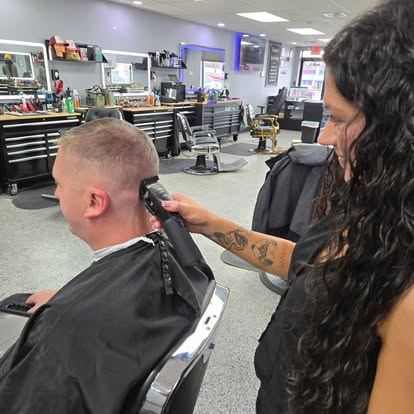 Clipper work and neckline detail at Tomasso's Barber