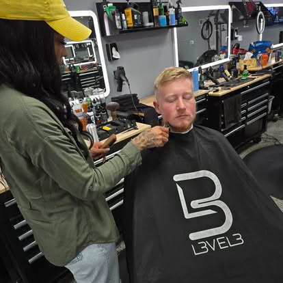 Beard trim and hot-towel finish at Tomasso's Barber, Turnersville NJ